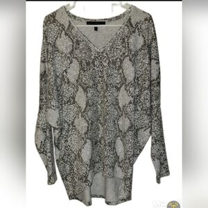 White House Black Market gray snake print knit dolman sleeve tunic
